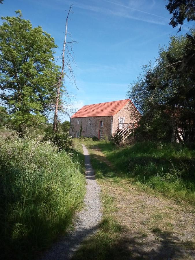 Bed and Breakfast Le Chevalier Des Marettes Airel Exterior foto